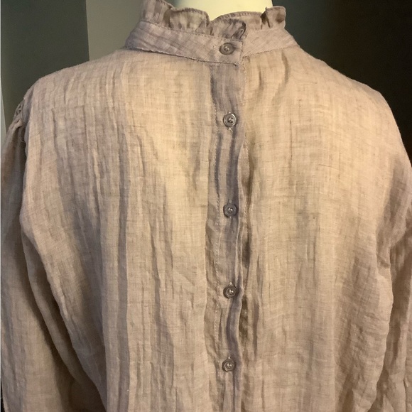 Once Upon a Time A Dream
Size M Long Sleeve Blouse - Picture 5 of 6